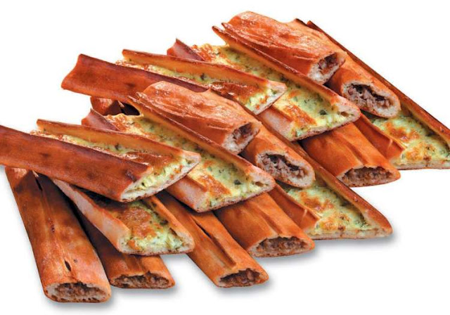 Bafra Pidesi Kıymalı Kaşarlı